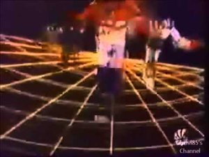 Одна из заставок мультсериала "Трансформеры".