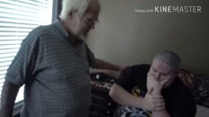 Майкл Грин плачет из-за того что злой дед порвал билеты на Расолмению пранк