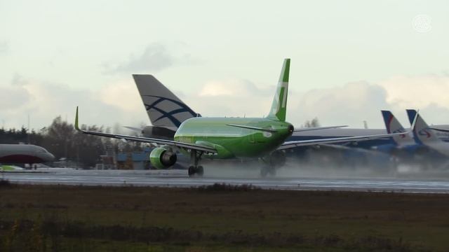 Оживляем онлайн табло рейсов в Домодедово, 22.10.2021. смотреть онлайн