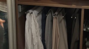 Выдвижная брючница