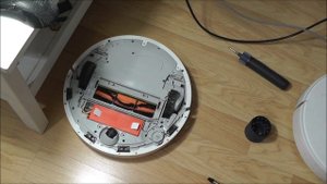 Как поменять Аккумулятор на роботе-пылесосе Xiaomi Mi Robot Vacuum Cleaner ?