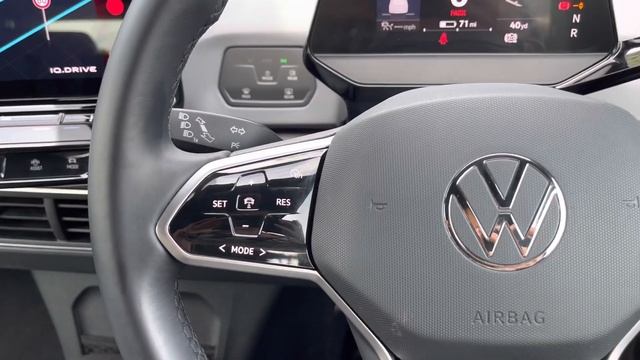 Approved Used Volkswagen ID.3 Life Pro Performance Scale Silver | Wrexham Volkswagen смотреть онлайн