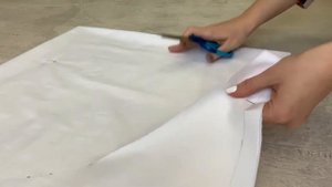 Как сшить простынь на резинке, в круглую кроватку.