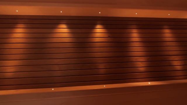 Уникальная отделка парной из КАНАДСКОГО КЕДРА! Обзор отделки бани изнутри 12+