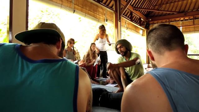 The Art of Healing Touch - Thai Massage with Carlos Romero смотреть онлайн