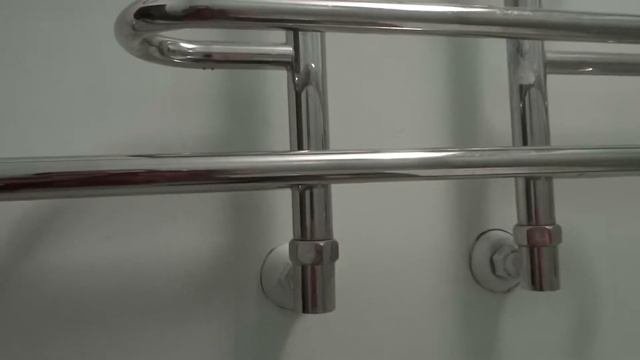 Как не надо вешать полотенцесушитель