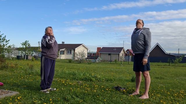 Зарядка для долголетия с мамой. 15.05.23 смотреть онлайн