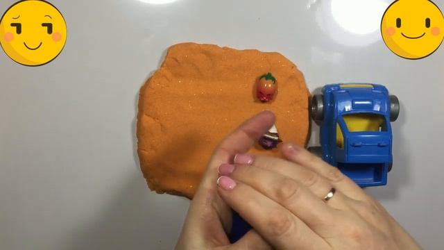 Играем с машинками, лепим, учим цвета