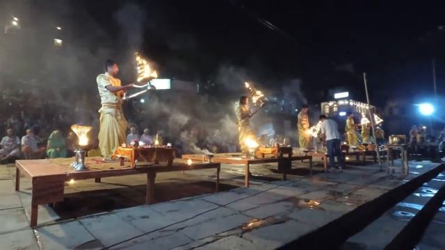 Арати реке Ганга в Варанаси.