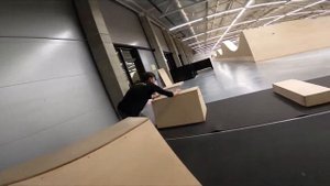 Паркур движения в крытом экстрим парке: "УРАМ" - Часть 5 (Академия паркура и гости)