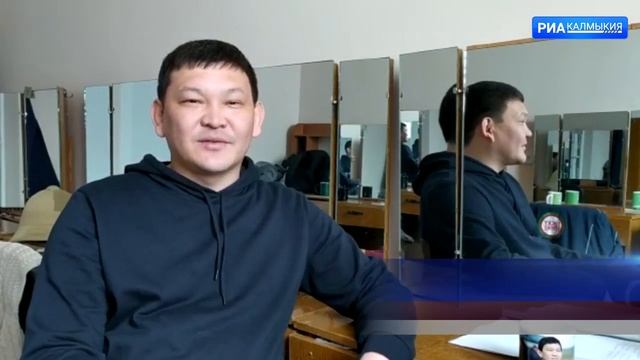 Саналу Церенову присвоено звание «Заслуженный артист Республики Калмыкия»