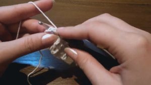 Рельефный столбик с накидом (два способа)