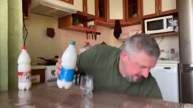 Россиянин в Казахстане пробует шубат, тандеп и шалап #релокация #актау #казахстан смотреть онлайн