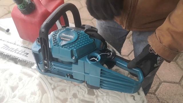 Motosierra Makita 16" 32CC EA3202S40B