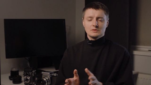 Городские фотографии на среднеформатные камеры Pentacon Six TL и Yashica-D смотреть онлайн