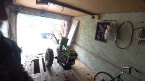 Первый запуск ручным стартером. Тяжёлый дизельный мотоблок TATA