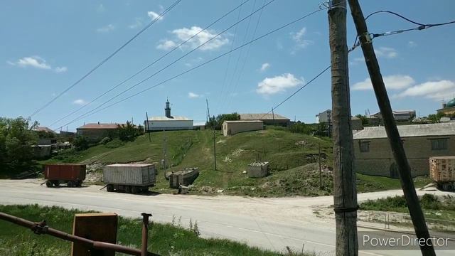 Село у Скалы. Сусакент. Левашинский район. Республика Дагестан. Дом  которому 100 лет.