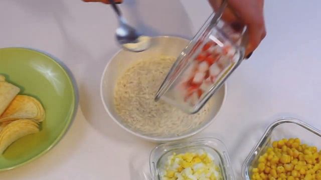 Крабовый салат с чипсами быстро и вкусно салат слоями