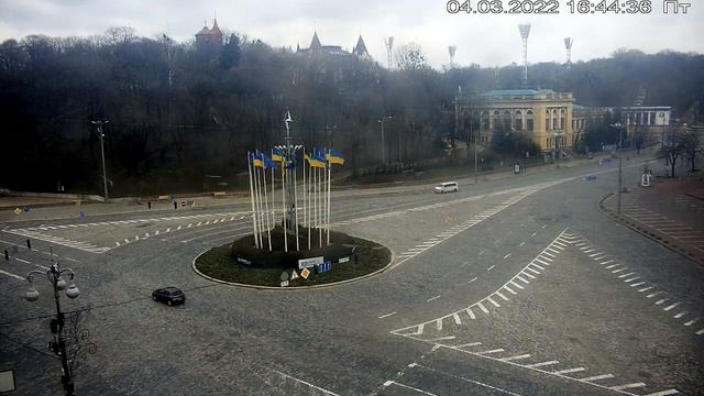 Веб-камера Киев Европейская площадь + Майдан 2022 03 04 смотреть онлайн
