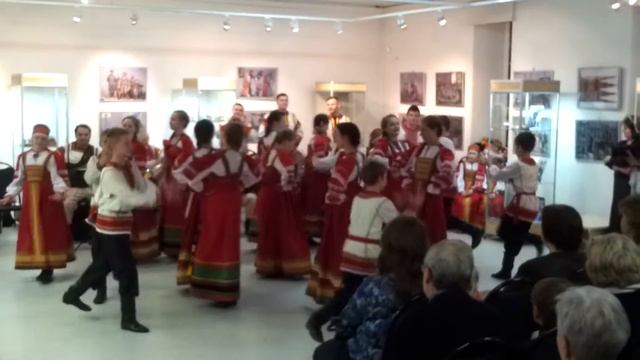 16 мая 2015 года. "Задоринка" и "Дмитровские рожечники". Верба