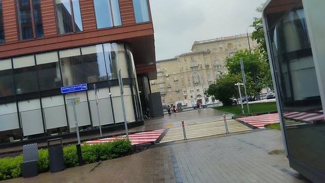 Прогулка по Москве: иду от офиса RUTUBE до станции метро Сокол.