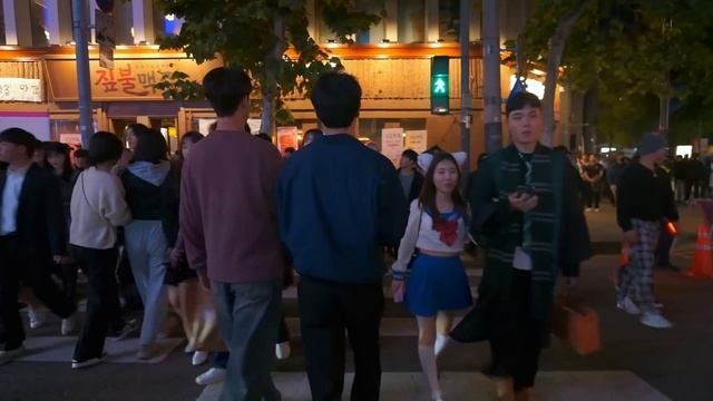 Хэллоуин в Сеуле еще никогда не был таким. Что поменялось после трагедии на Итэвоне?