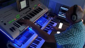 Jm Jarre Oxygene 8 Cover - remix with Tyros 3 and Fantom G6.mp4