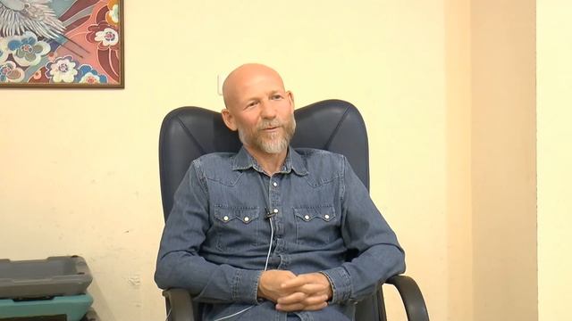 11.  Непонятно что, непонятно зачем.