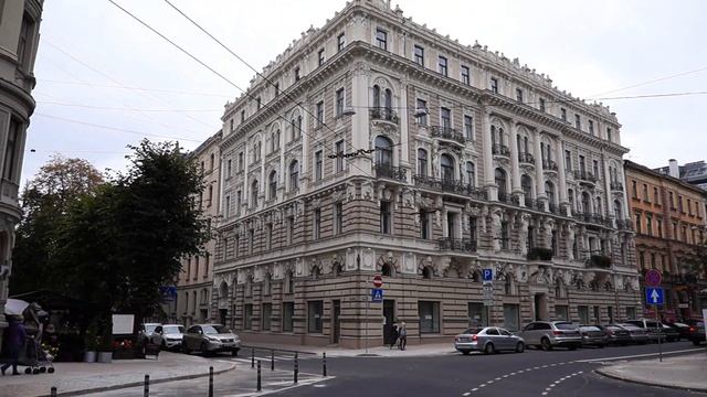 Красивейшая улица Риги! (архитектура и пешеходное пространство)