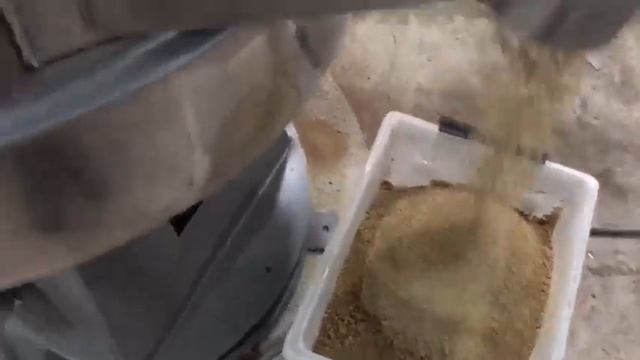 СВ 1,0Н рыбная мясокостная мука сетка 0,5мм с шариками, завод ВИБРОМАШ смотреть онлайн