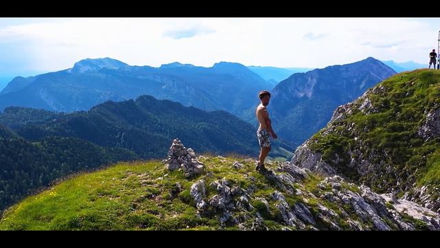 Le petit Som (Chartreuse), Monastère des pères Chartreux, Mavic pro 2 смотреть онлайн