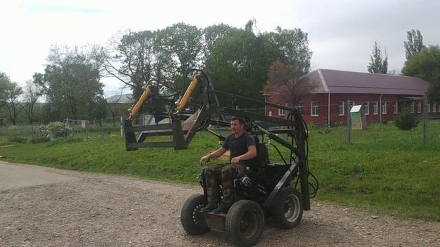 Самодельный мини погрузчик на гидроприводеБортоповоротный мини погрузчик ходовые испытания смотреть онлайн