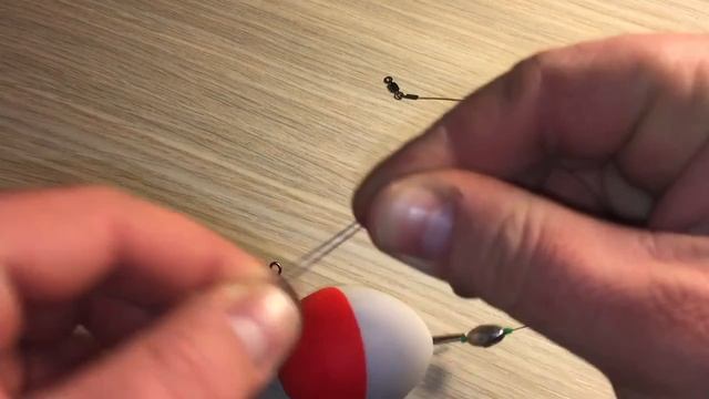 Как ловить щуку на живца, монтаж поплавочной снасти!!! how to catch pike with live bait