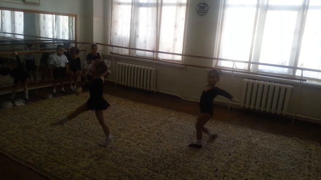 ДШИ#4 . Открытый урок по хореографии у малышей смотреть онлайн