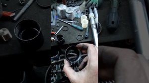 Урал ,Днепр  сальники в переднюю телескопическую  вилку