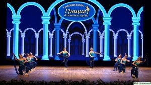 Джамп из балета Л. Минкуса «Баядерка». Исп. старшая группа, солисты Елена Кузнецова, Ксения Белова