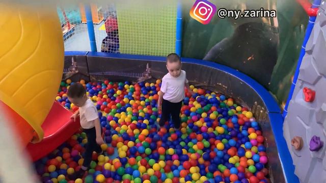 VLOG: ПЕКУ ПЕЧЕНЬКИ/ КЛАССНАЯ ПОГОДКА В НОРИЛЬСКЕ/ БЕГАЕМ ПО ЛАБИРИНТУ/ ny.zarina / Норильск смотреть онлайн