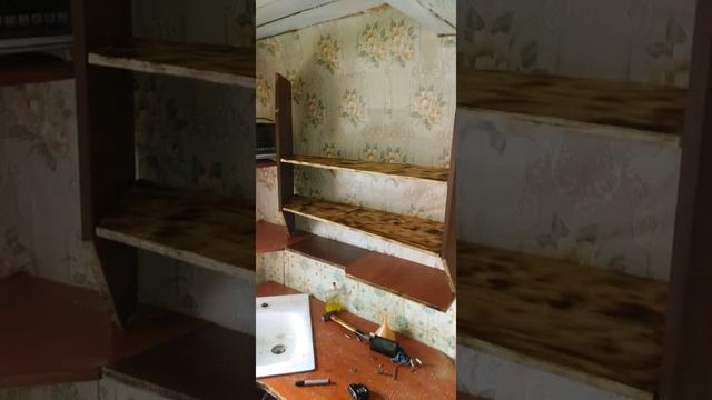 Самодельная дачная угловая кухня. смотреть онлайн