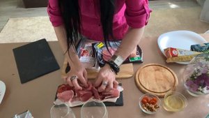 Мясная и сырная нарезка  Быстрое блюдо и украшение стола