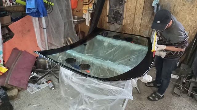 Как и чем вклеить лобовое стекло смотреть онлайн