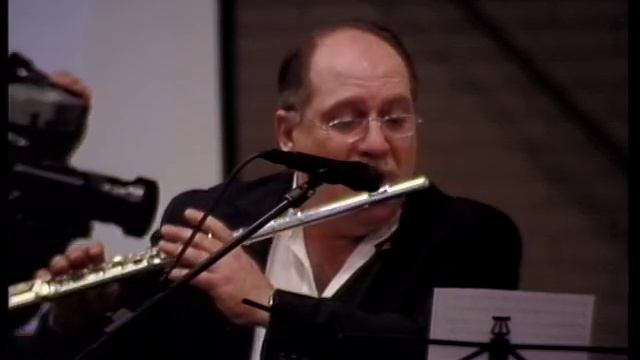 khachaturian Flute -Arminak Apstok смотреть онлайн