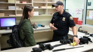 Русскоговорящий Полицейский в США. Что Входит в Экипировку.