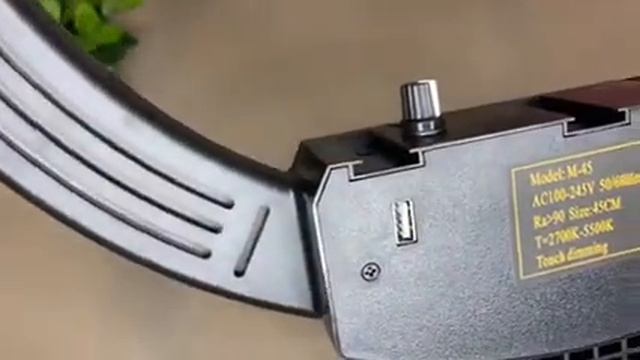 Видео-обзор на цветные кольцевые лампы смотреть онлайн