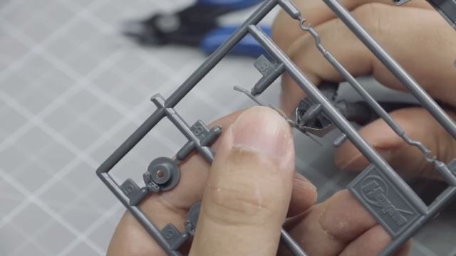 Building Your First Scale Model Car: Preparing the Body for Paint смотреть онлайн