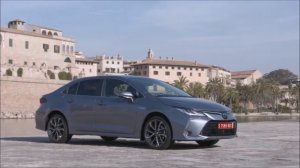 2020 Toyota Corolla Hybrid - седан объявил экономию топлива !!