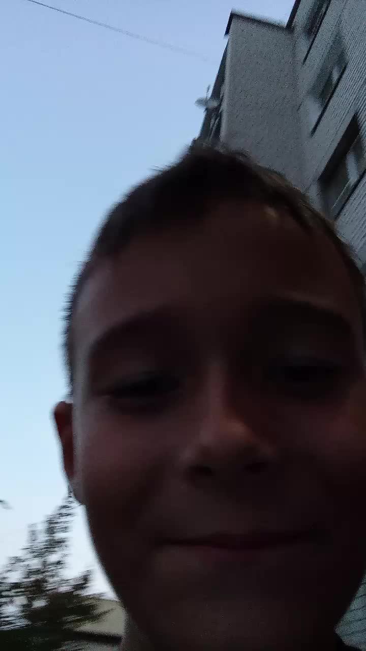 rfC xhzbzgzvstnfjdhdhhshshshshgsg
dbshshsgshssggdg