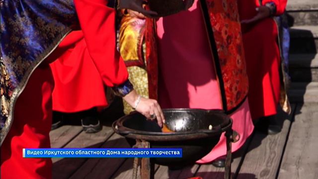Фольклорный коллектив Эрмэлзэл из Осинского района показал в Иркутске  бурятские свадебные традиции