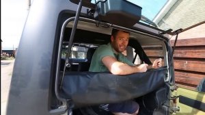Jeep Wrangler Unlimited Sahara: снимаем крышу и двери