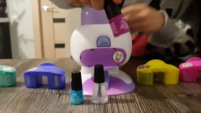 Ева рассказывает о наборе для маникюра | Ева и Ника 2021 смотреть онлайн