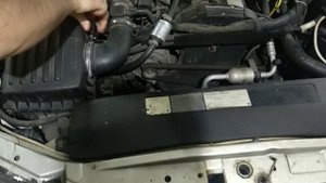 Опель Омега В, как произвести замену воздушного фильтра